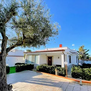 Ciachea Con Giardino E Parcheggio In Sicilia Casa vacanze Carini